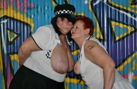 fat mature riding hot naked galleries