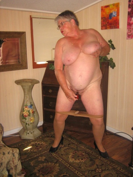 evasive angles bbw beautiful naked archive