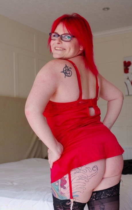 bbw submission naked pic