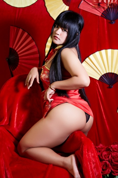 thick ebony cosplay porn photos