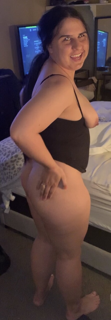 thick 3some xxx pic