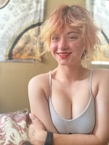 fat lesbian spanking beautiful porn photo