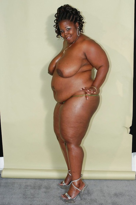 bbw shiny pantyhose hot nude galleries