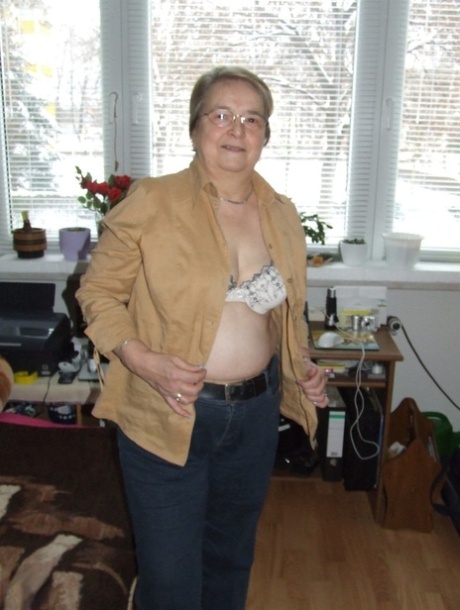 fat granny riding beautiful naked pictures