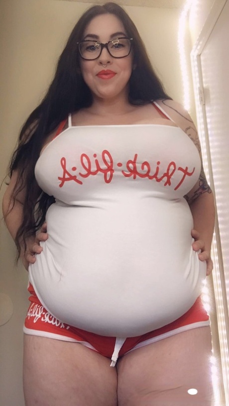 bbw wife feet hot naked gallery