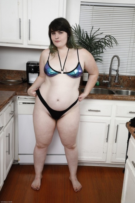 eden 38dd bbw sexy nude image