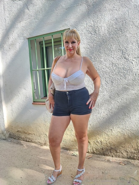 bbw dommy mommy hot nude galleries